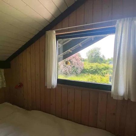 펜션 Cozy Summer House In Enghave *