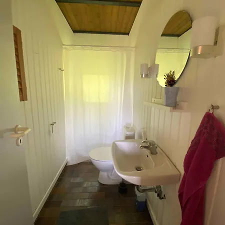 Cozy Summer House In Enghave 펜션 Melby
