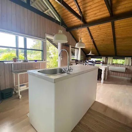 Cozy Summer House In Enghave *