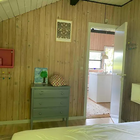 Cozy Summer House In Enghave Melby
