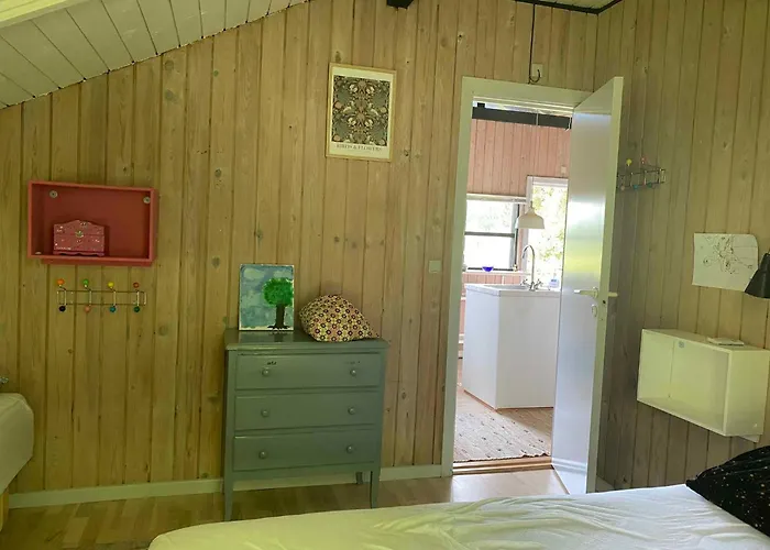 Cozy Summer House In Enghave Melby