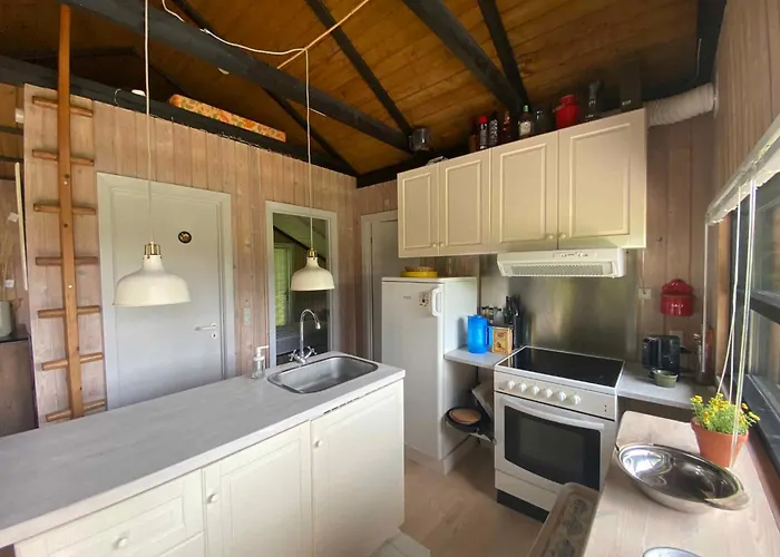 Cozy Summer House In Enghave